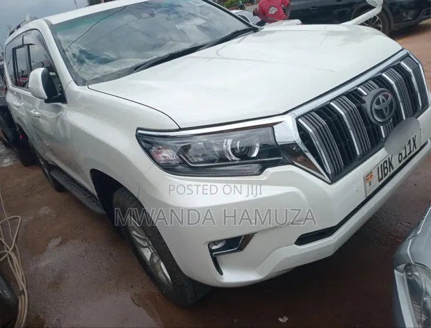 Toyota Land Cruiser Prado 2017 White - 1