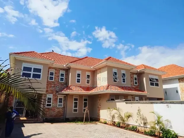 4 Bedroom Villa for Rent in Muyenga Bukasa - 1