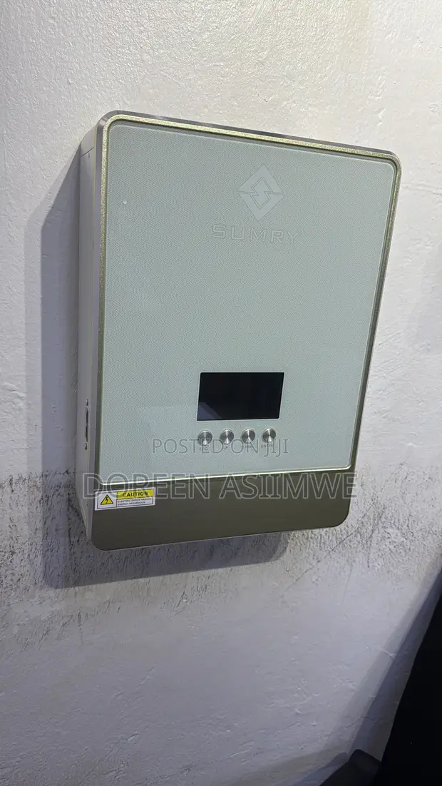 Solar Hybrid Inverter - 48V 4200W - 1