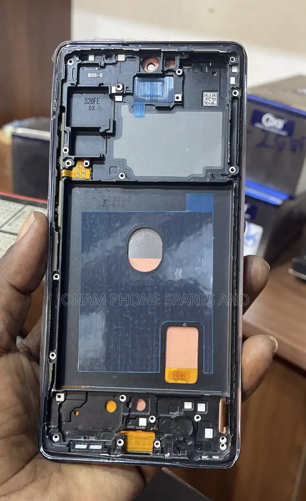 Samsung Galaxy S21 FE Grade B Screen - 1