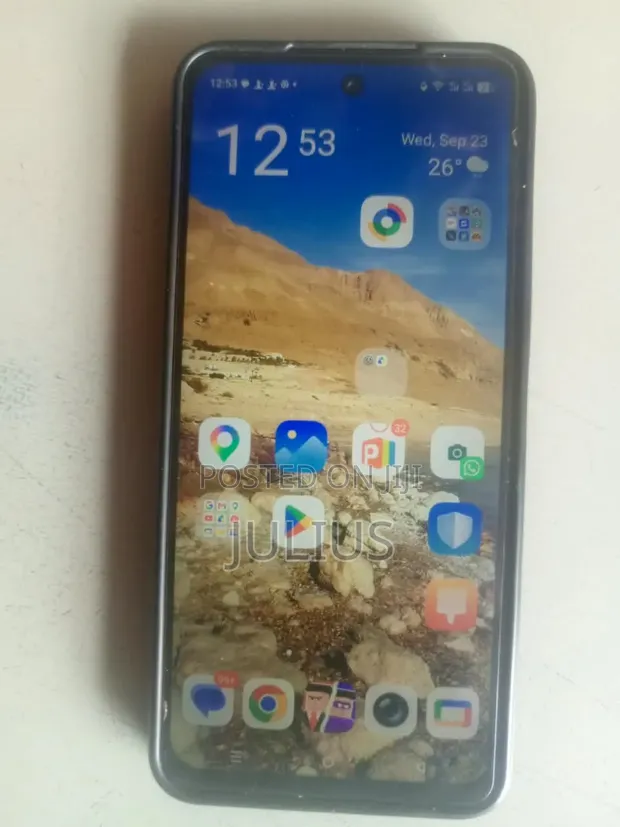 Infinix Smart 10 64GB Black - 1