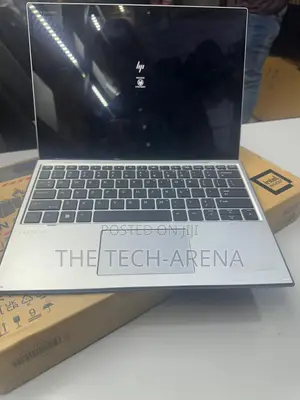 HP Elite x2 G8 Laptop - 11th Gen i5, 16GB RAM, 256GB SSD