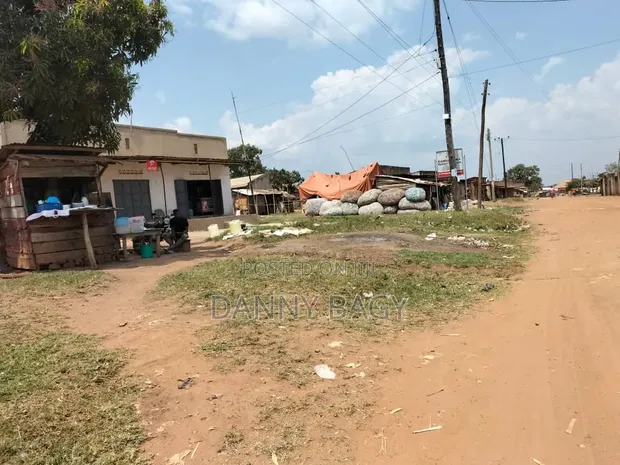 Commercial House for Sale in Kangulumira - 1