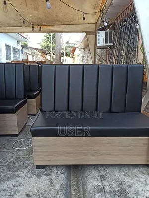 Modern Salon Waiting Chair