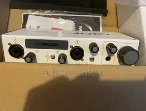 M-Audio Studio Pack - Audio Interface & Condenser Mic
