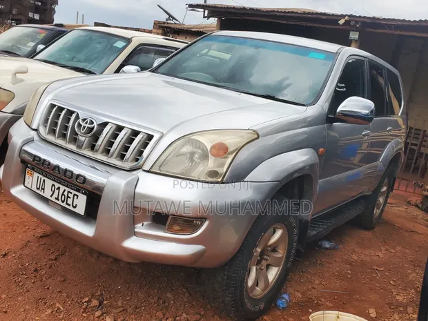 Toyota Land Cruiser Prado 2006 Silver - 1