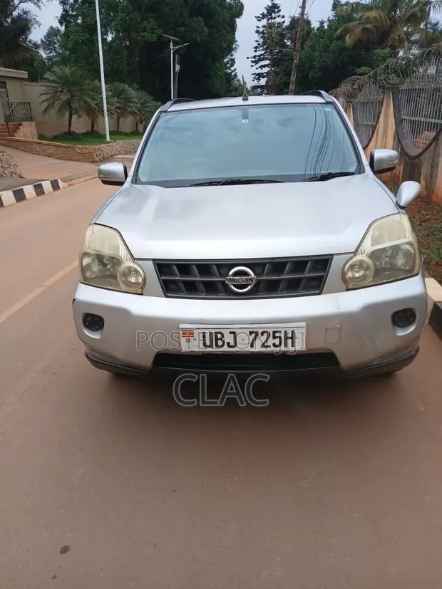 Nissan X-Trail 2.0 Petrol XE 2009 Silver - 1