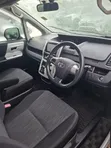 Toyota Noah 2.0 143hp FWD (7 Seater) 2013 White - 4