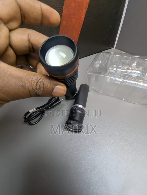 Portwest PA75 USB Rechargeable Flashlight - 1