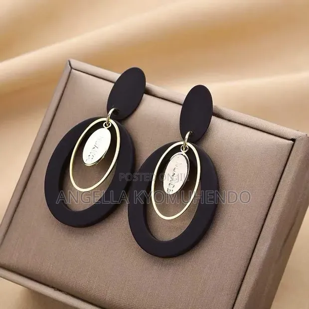 Fashion Earrings - Brand New - 1