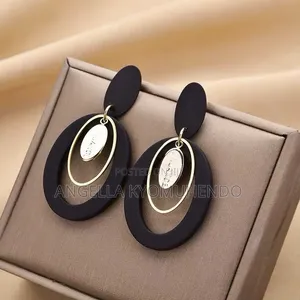 Fashion Earrings - Brand New