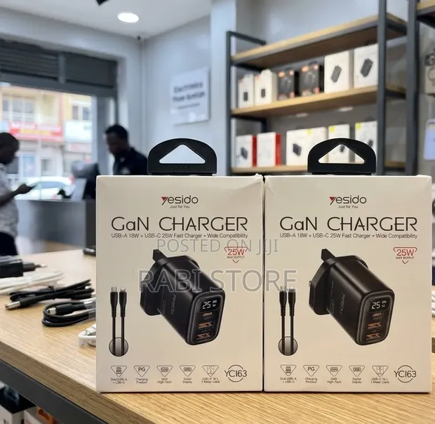 Yesido 25W 3-Port GaN Charger with USB-C to iPhone Cable - 1