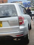 Subaru Forester 2010 Silver - 2