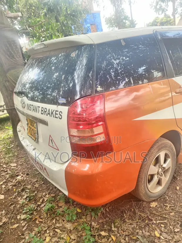 Toyota Wish 2007 White - 1