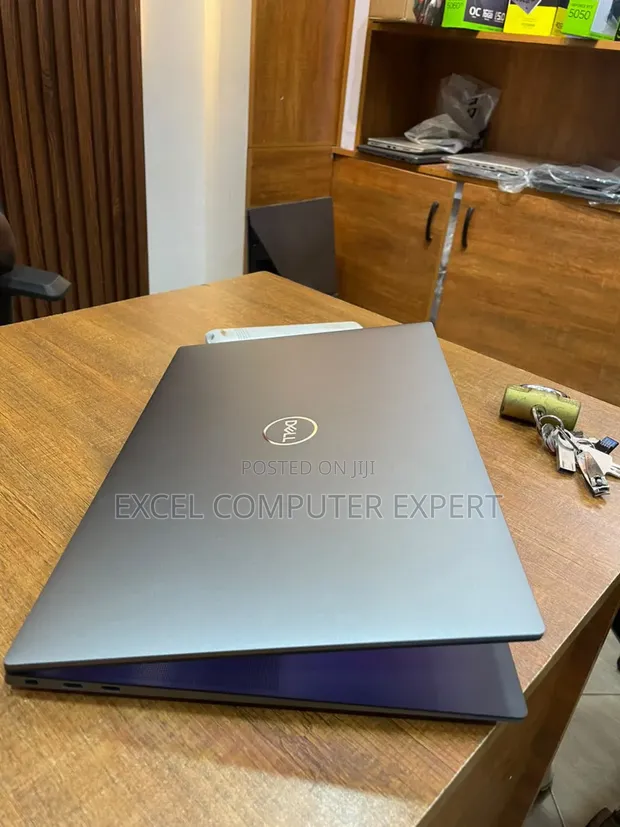Dell Precision 5570 Laptop: Core i7, 16GB RAM, 512GB SSD, RTX T2000 - 1