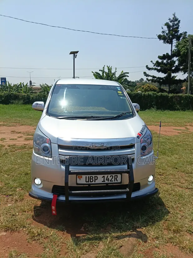 Toyota Noah for Hire with Driver - 1