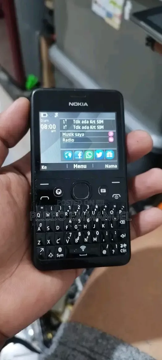 Nokia Asha 210 Black - 1