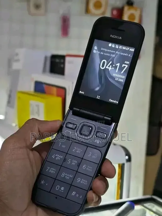 New Nokia 2720 Flip 512GB Black - 1