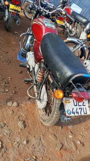 Bajaj Boxer 100 2017 Red