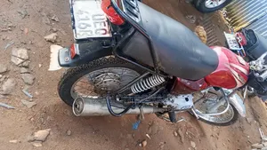Bajaj Boxer 100 2016 Red