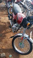 Bajaj Boxer 100 2018 Red - 3