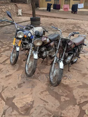 Bajaj Boxer 100 & Yamaha Crux Batch (2017)