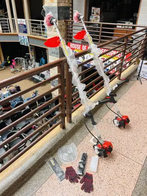 Free Standing Commercial Brush/Grass Cutter - 3 Blades