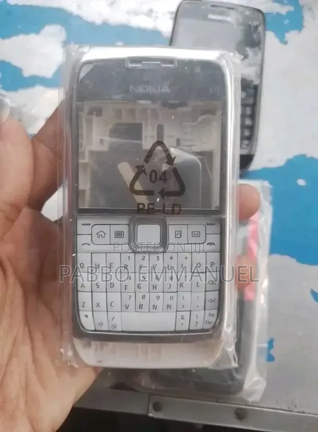Nokia E71 White - 1