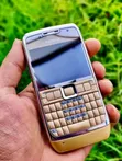 Nokia E71 Gold - 1