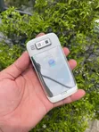 Nokia E72 Silver - 4