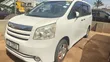 Toyota Noah 2011 White - 1