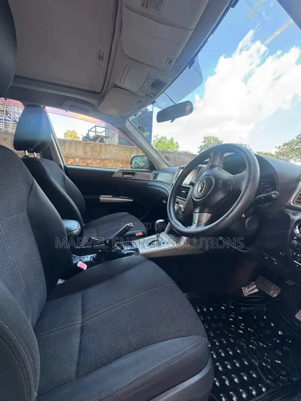 Subaru Forester 2009 Silver - 1