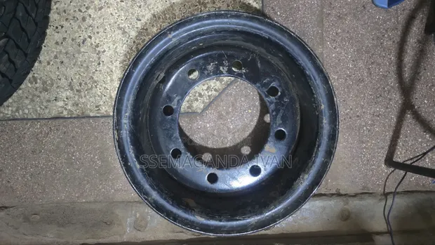 Tractor Trailer Rim - 16 Inch, 8 Holes - 1