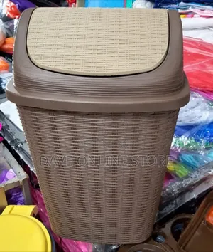 8 Litre Trash Can