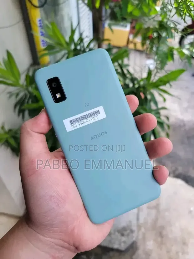 Sharp Aquos Wish 64GB Green - 1