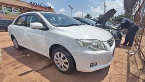 Toyota Axio 2011 - Pearl White