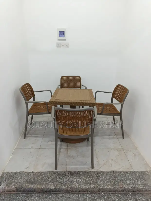 Canadian Restaurant Plastic Table and Chairs Set - 1