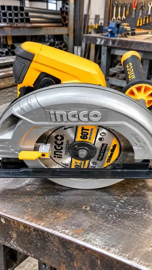 INGCO Industrial 2200W Heavy Duty Circular Saw