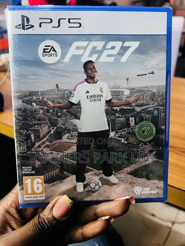 PlayStation 5 with FIFA 27 - 1