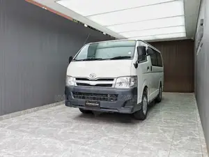 Toyota HiAce 2012 DX 3000cc Diesel 4WD