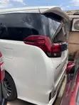 Toyota Alphard 2017 - 1
