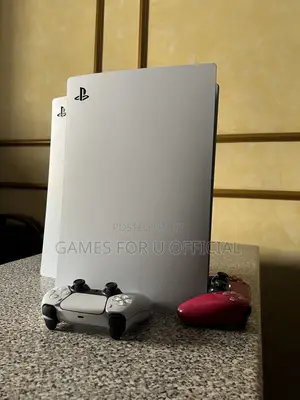 PS5 Standard Console with 2 Controllers (UK Used)