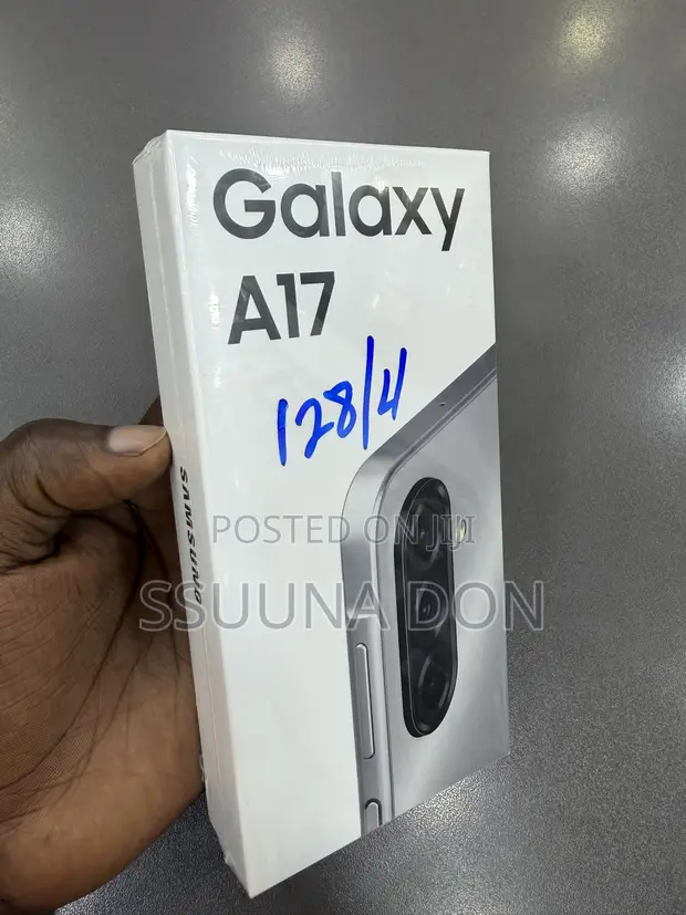 New Samsung Galaxy A17 128GB Gray - 1