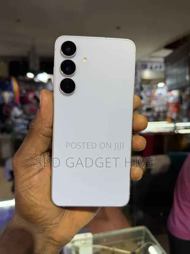 Samsung Galaxy S25 FE 256GB White - 1