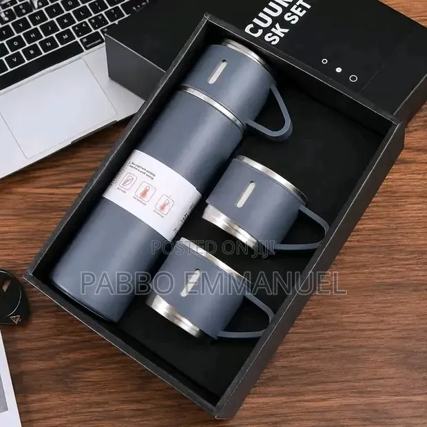 3-in-1 Vacuum Flask Gift Set with Free Name Engraving - 1
