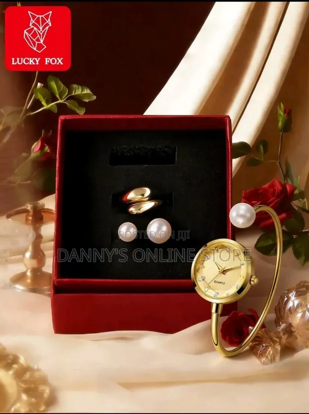 LUCKYFOX Boxed Premium Women's Watch Gift Set - Gold Round - 1