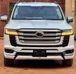 Brand New Toyota Land Cruiser LC300 2025 White - 4