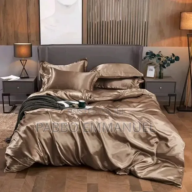 Luxury Mulberry Silk Duvet Cover Set - 1