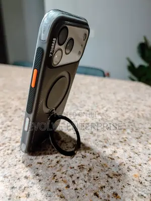 TORRAS Q3 Air Case for iPhone 17/18 Pro with Magnetic Stand