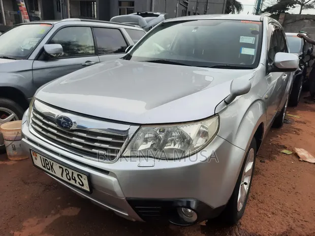 Subaru Forester 2008 Silver - 1
